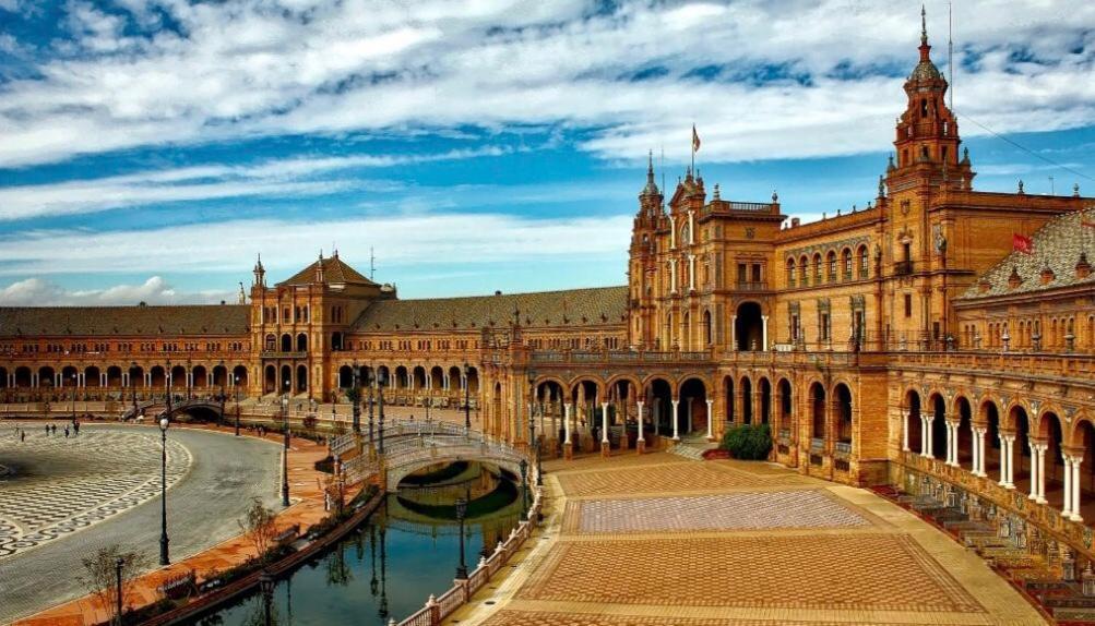 City Center Sevilla セビリア エクステリア 写真